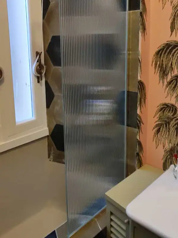 parete vasca doccia vetro