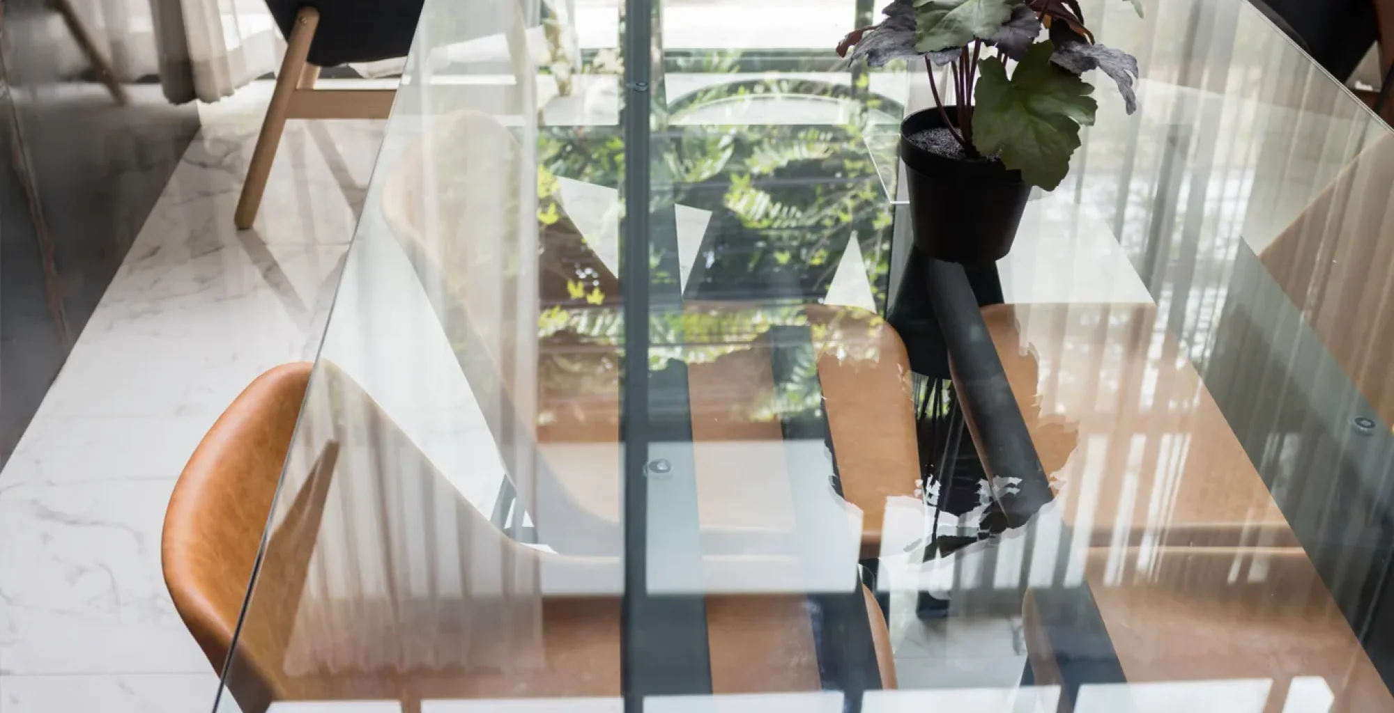 tavolo cristallo milano